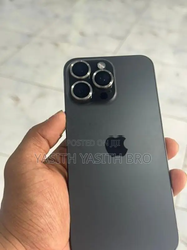 Apple iPhone 15 Pro Max Titanium Black (Used)