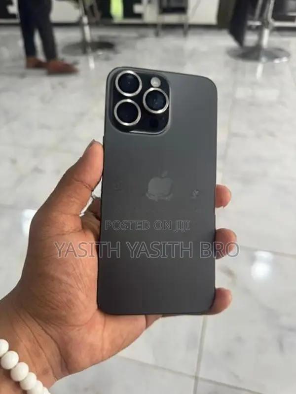 Apple iPhone 15 Pro Max Titanium Black (Used)