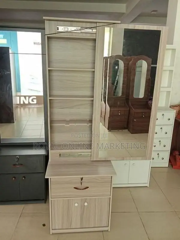 Dressing Table White (D-26)
