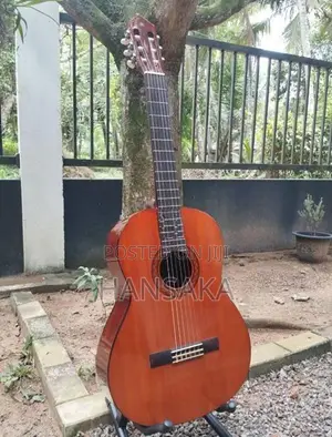 Yamaha C40 Classical Guitar