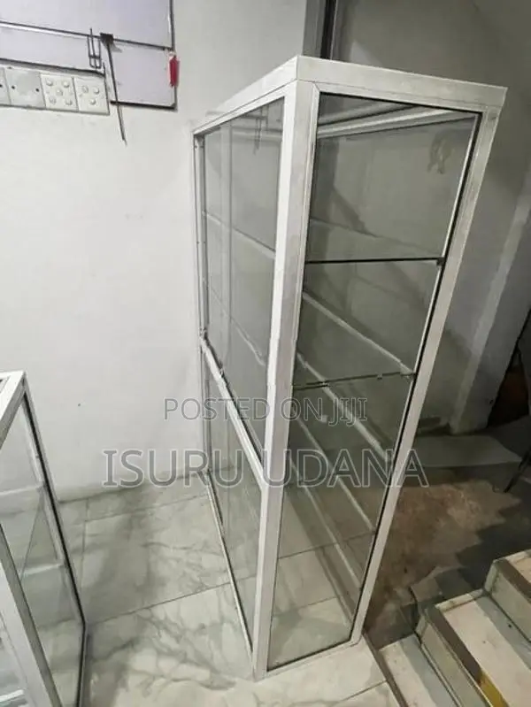 Aluminum Showcases