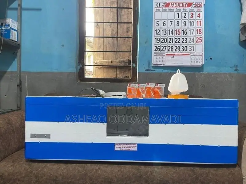 கோழிக் குஞ்சு பொறிக்கும் மெசின்