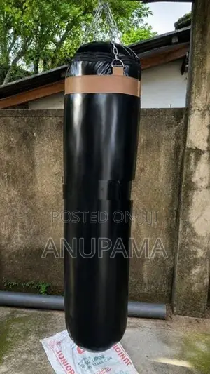 AME Sports 6FT 70KG Heavy-Duty Punching Bag 3 Year