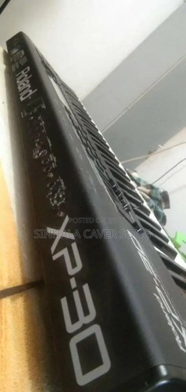 Roland XP 30