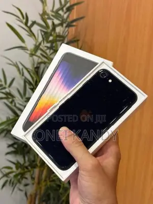 Apple iPhone SE 3 64GB (Used)