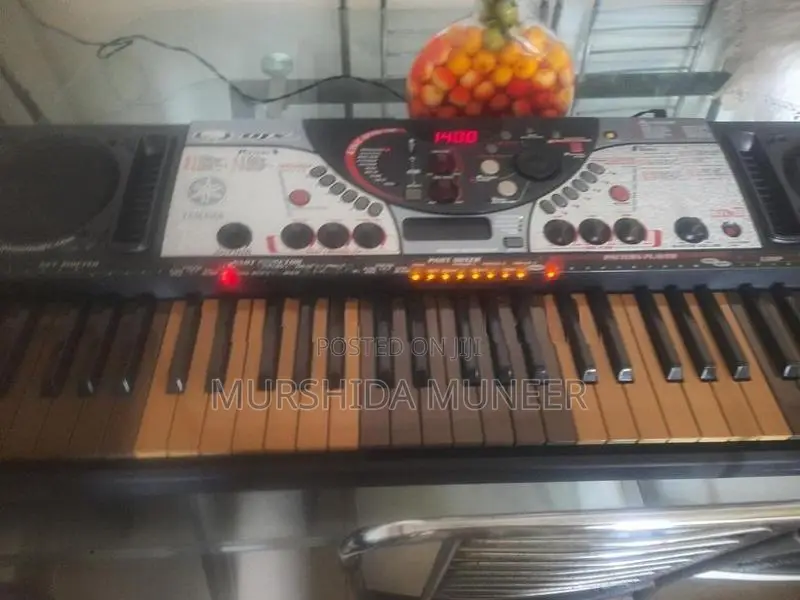 Yamaha DJX-II Keyboard