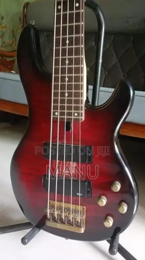 Yamaha BBG5A Bass Guitar