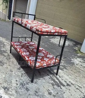6×3 Bunk bed with 2 mattresses