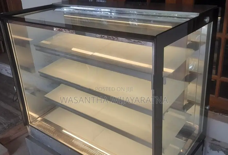 Cake Display Cooler – 4 Tier