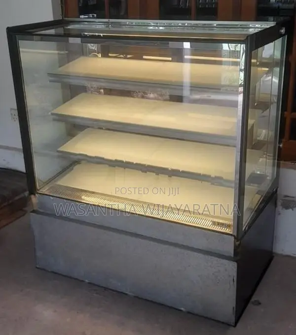 Cake Display Cooler – 4 Tier
