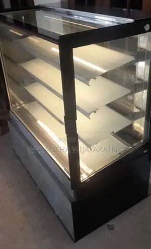 Cake Display Cooler – 4 Tier