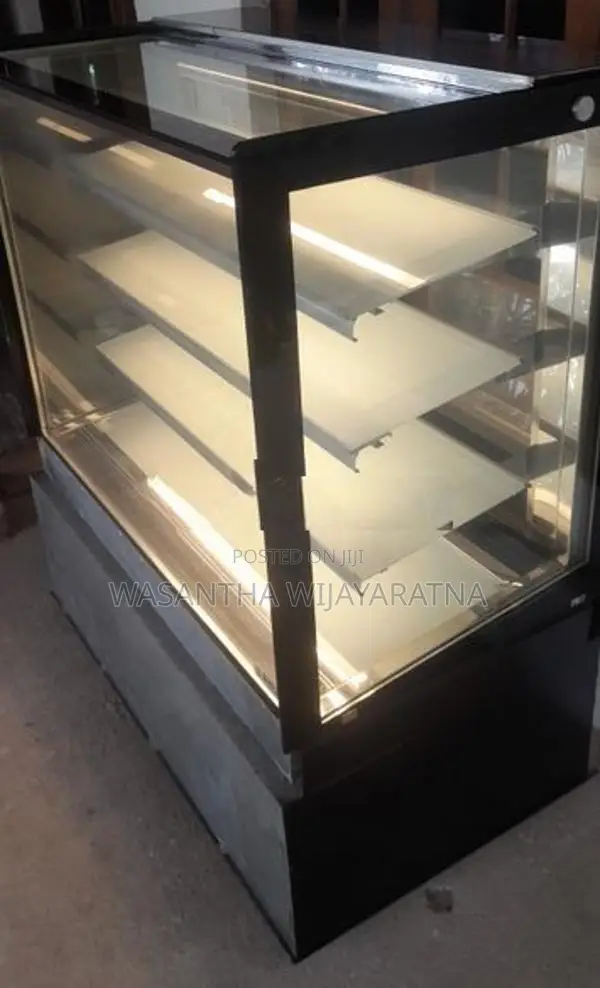 Cake Display Cooler – 4 Tier