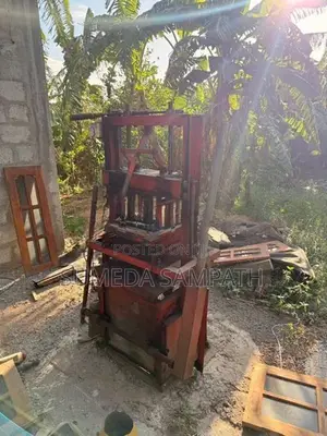 Block Gal Machine