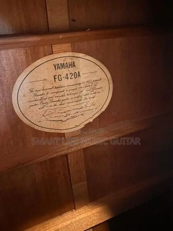 Yamaha FG 420 A Imported Acoustic Guitar
