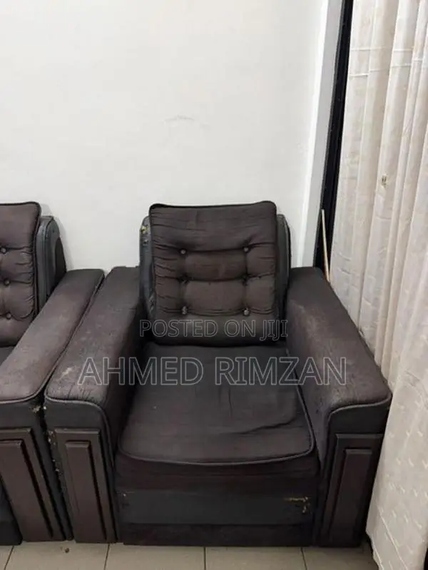 Damro Sofa Set