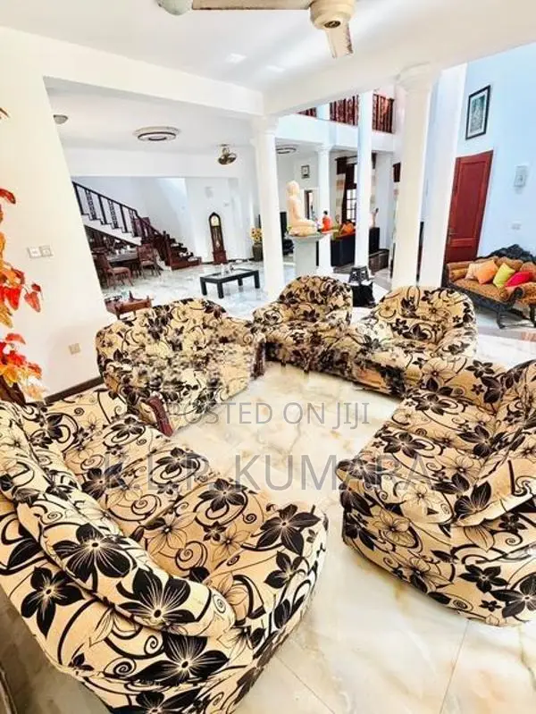 Damro 5 Piece Sofa Set