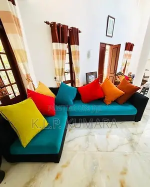 Modern Fabric Sofa Set with Pillows
