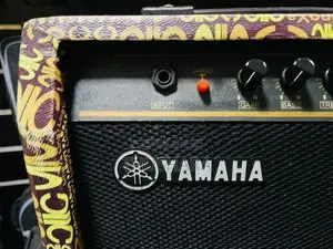 Yamaha TG-25 Amplifier