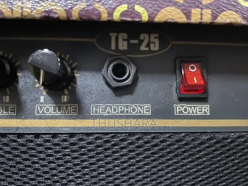Yamaha TG-25 Amplifier