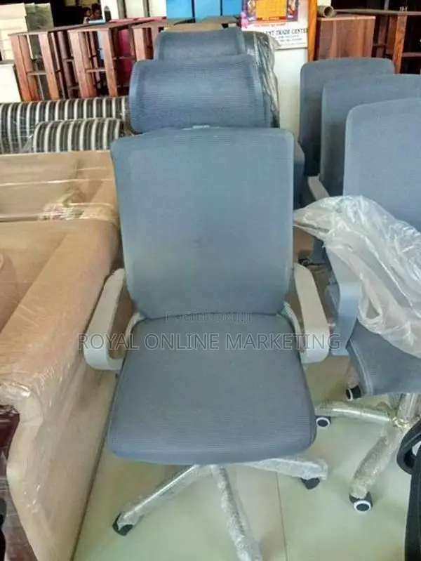 Modern Office Chair (Q-27)
