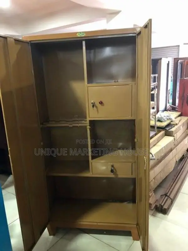 Classic Steel 6x3ft Almirah