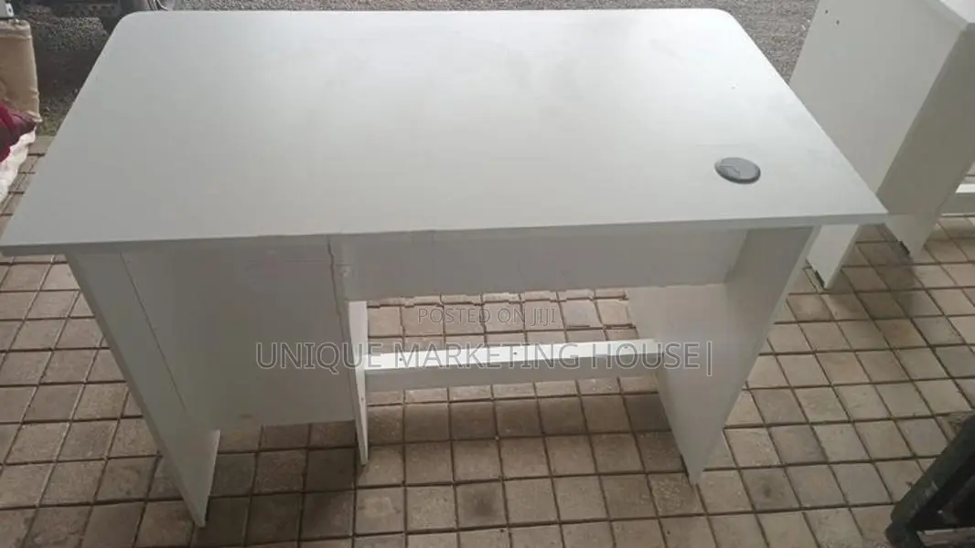 Modern 3.5x2FT White Melamine Office Table with W/Hole