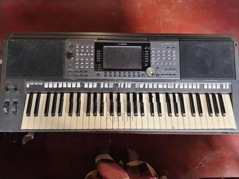 PSR 970 Keyboard
