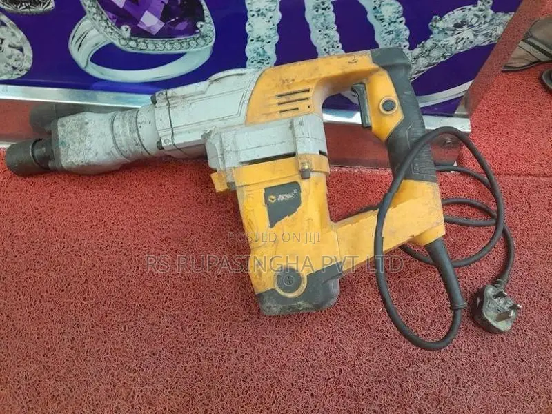 Leiya Hilti Machine