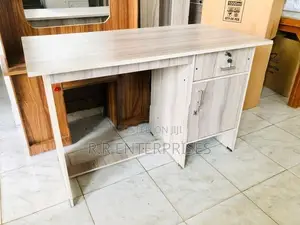 Office Table 4*2 Ft