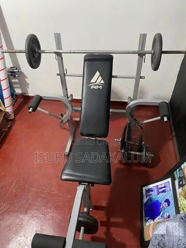 Bench,bar,dumbel,wheel