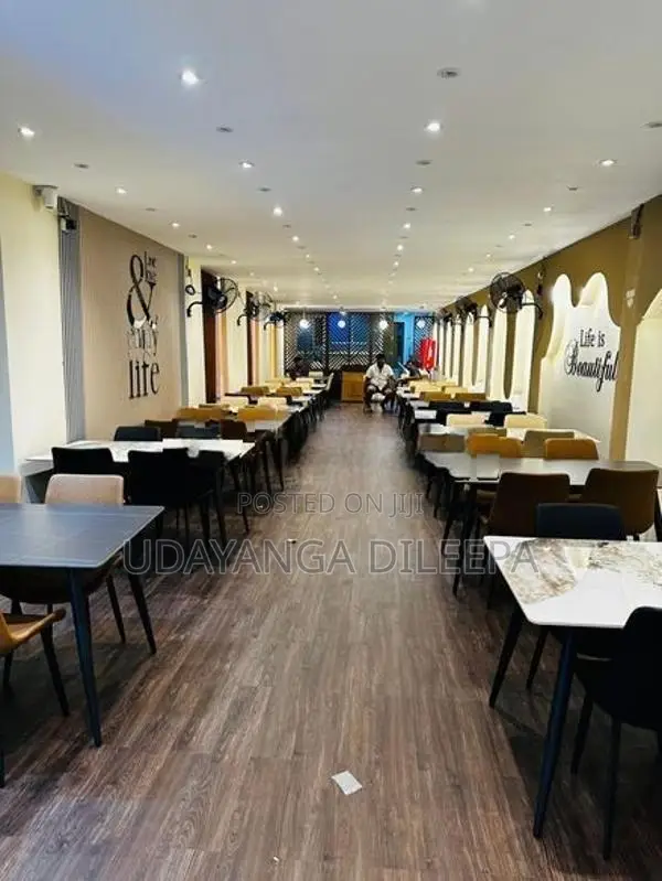 Restaurant Dining Table with Cushion Chairs