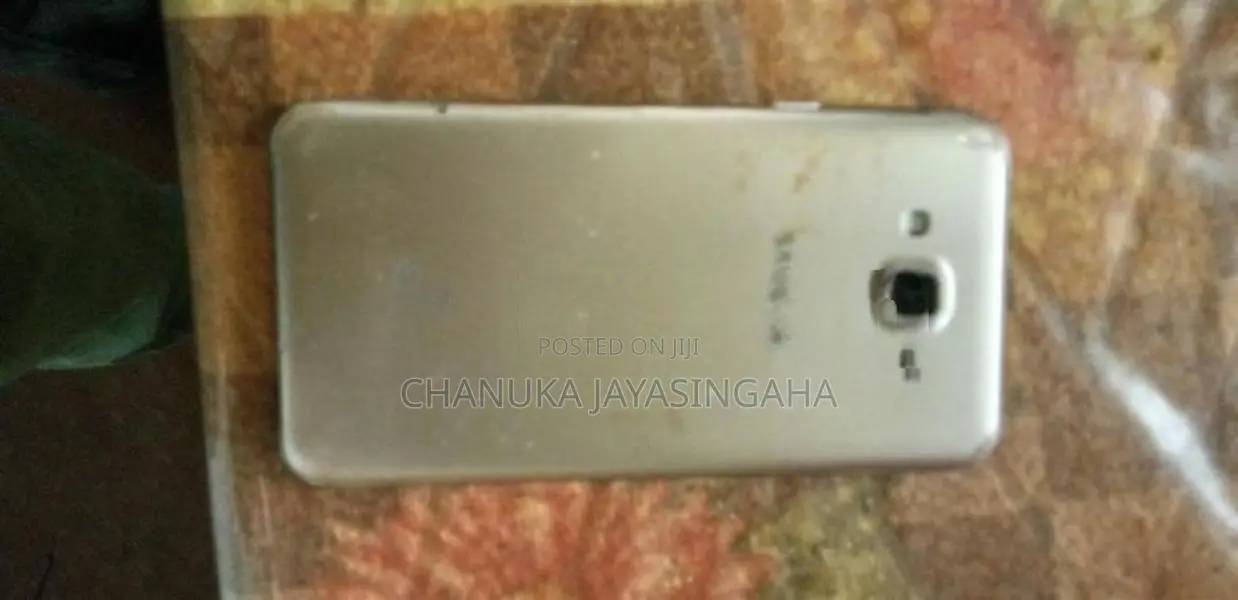 Samsung Galaxy J7 (Used)