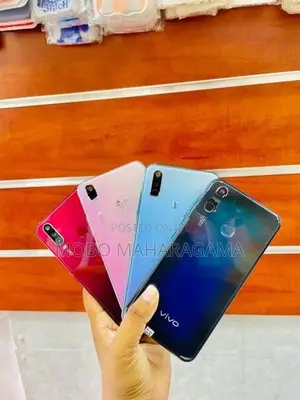 Vivo Y17 8GB 256GB (Used)