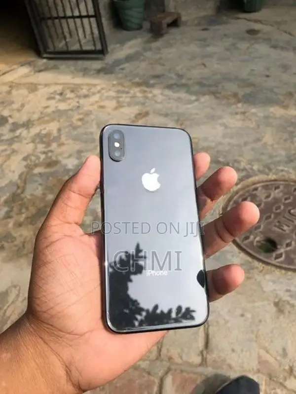 Apple iPhone XS Max (Used)