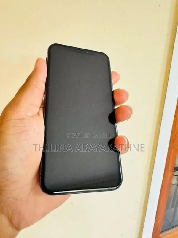Apple iPhone XS (Used)