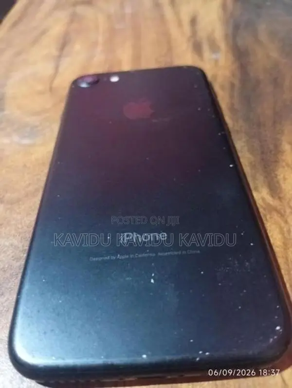 Apple iPhone 7 (Used)