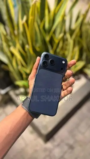 Apple iPhone 17 Pro Max SIM Version X/A (Used)