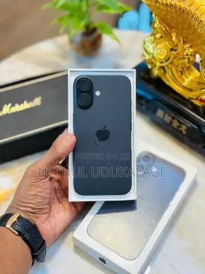 Apple iPhone 16 128GB (Black) (Used)