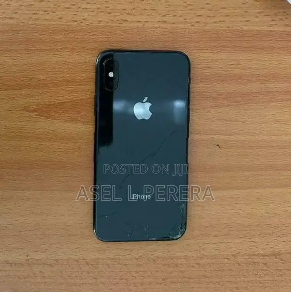 Apple iPhone X (Used)