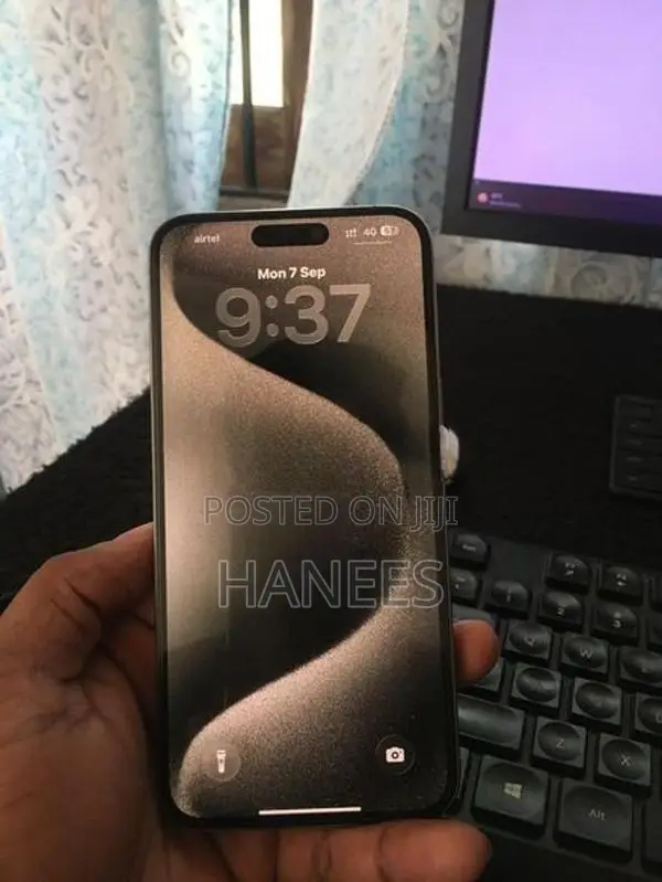 Apple iPhone 15 Pro Max (Used)