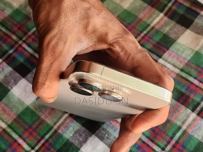 Apple iPhone 15 Pro (Used)