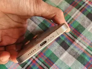 Apple iPhone 15 Pro (Used)