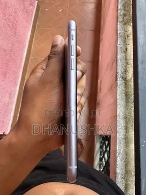 Apple iPhone 11 (Used)