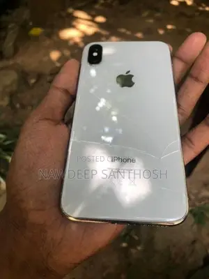 Apple iPhone X (Used)