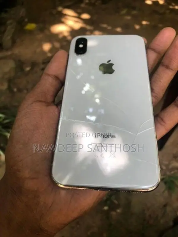 Apple iPhone X (Used)