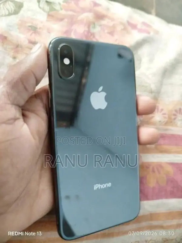 Apple iPhone XS (Used)