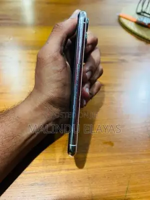 Apple iPhone 11 Pro (Used)