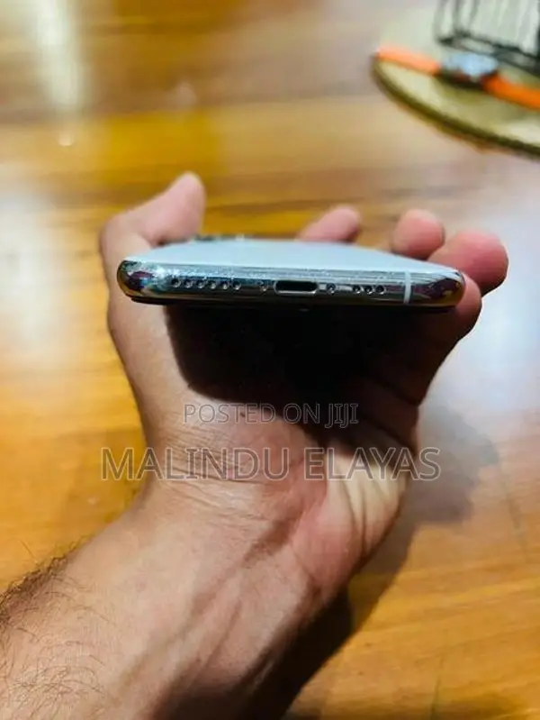 Apple iPhone 11 Pro (Used)