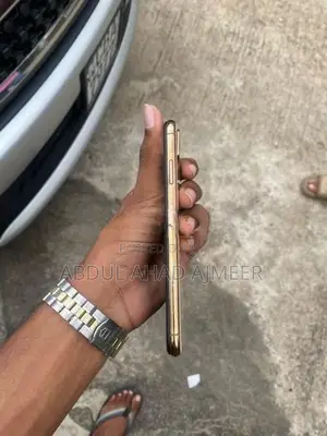 Apple iPhone XS Max (Used)