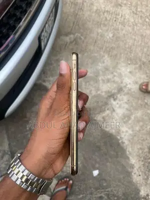 Apple iPhone XS Max (Used)